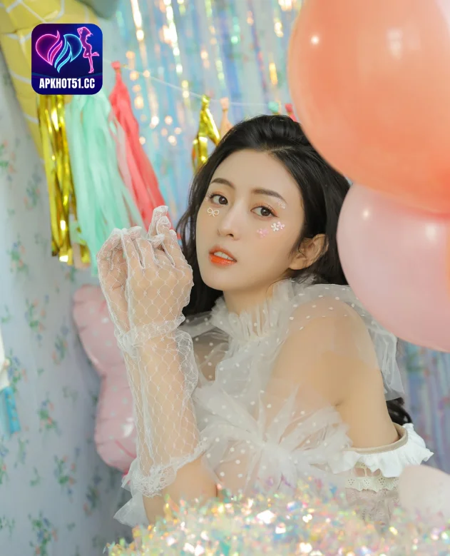 Zhou Qian Qian-apkhot51