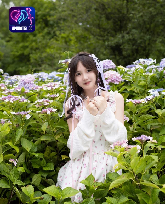 Read more about the article Mengulas Keindahan Yan Yan: Bintang Cantik China di Hot51 . The most beauty girl Goddess